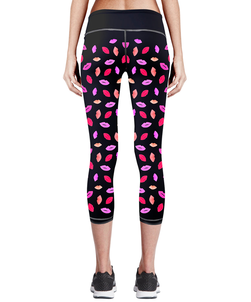 black&pink lip pattern design capri leggings